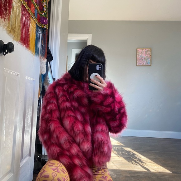 Unreal Fur Glow Jacket, Size Medium - Picture 7 of 7